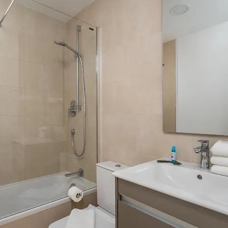 Middel Views Penthouse With Private Pool By Costarentals - Ref 154 Fuengirola