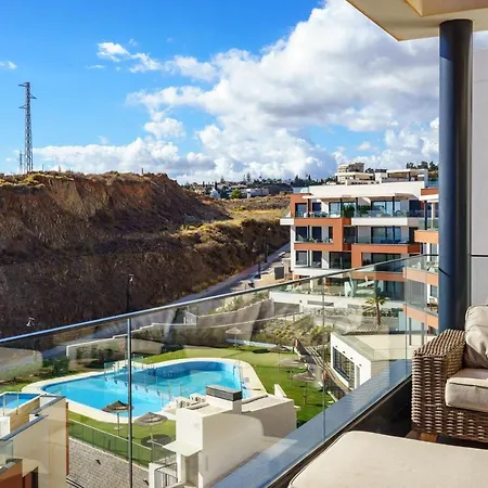 Middel Views Penthouse With Private Pool By Costarentals - Ref 154 Apartment Fuengirola